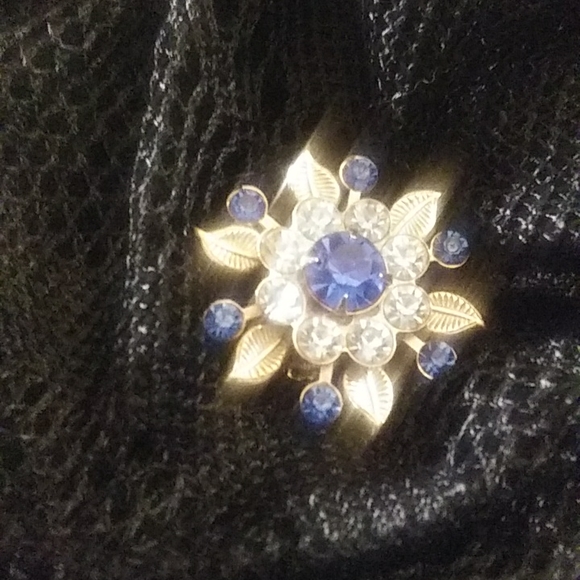 Broach - Picture 2 of 6